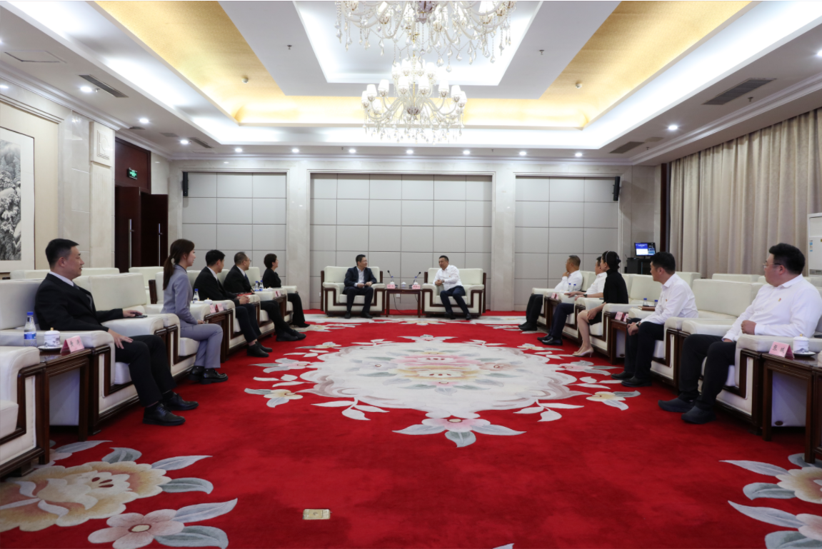 鞍勤、溫泉、公服集團(tuán)與招商銀行簽訂戰(zhàn)略合作協(xié)議！銀企合作譜新篇